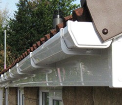 Replacing gutters in Glasgow